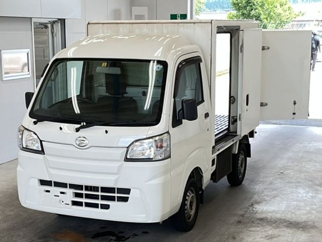 3394 DAIHATSU HIJET TRUCK S500P 2018 г. (KCAA Minami Kyushu)